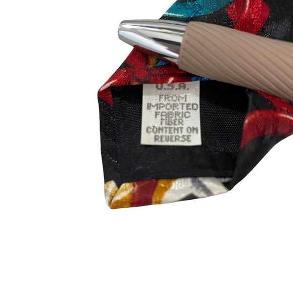 Robert Allen Christmas Tie Made in USA​​ - Picture 3 of 5
